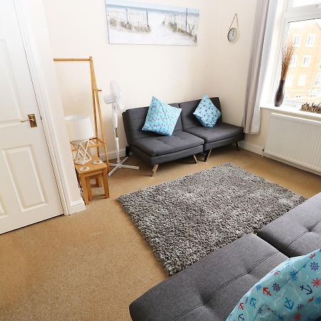 Апартаменти Flat 2, 4 St Edmund'S Terrace Ганстантон Екстер'єр фото